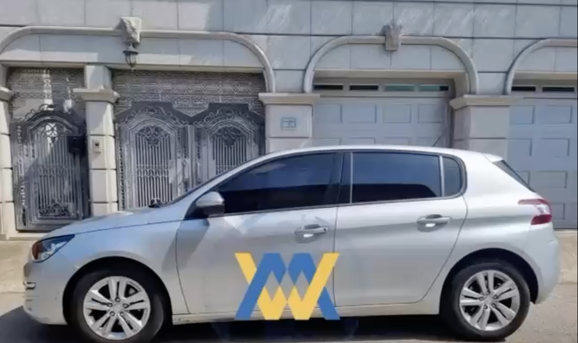 Automobile